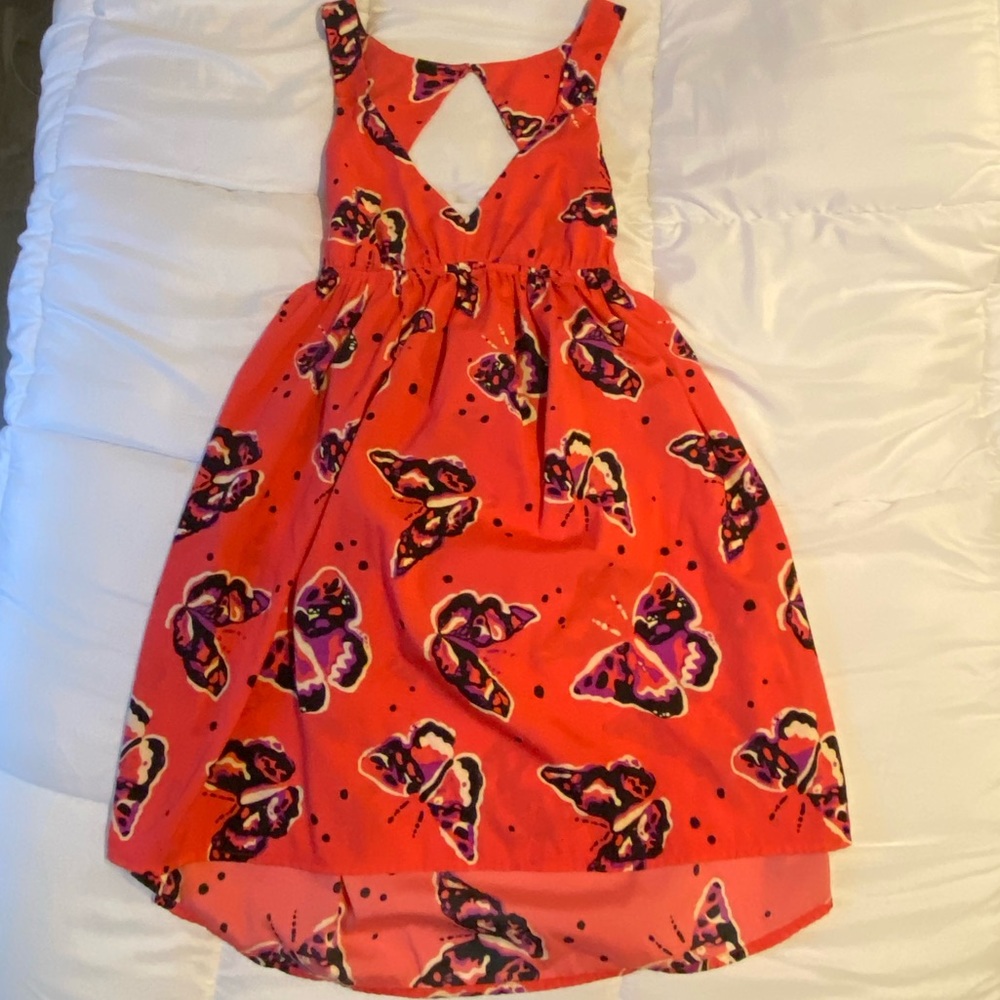 Roxy open back hot pink butterfly details dress